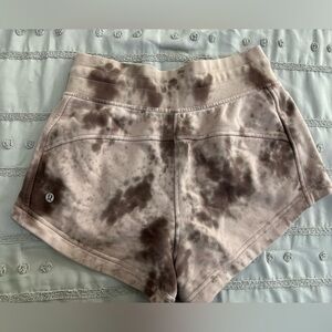 lululemon athletica Women's Tie-Dye Shorts